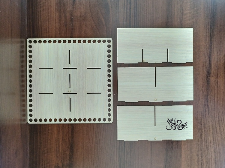 کفی تریکو بافی قفسه دار چوبی 25*25 کد505